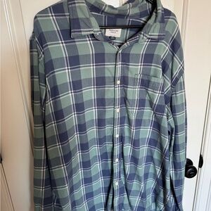 American Eagle Outfitters Men's Blue and Green Checkered Shirt